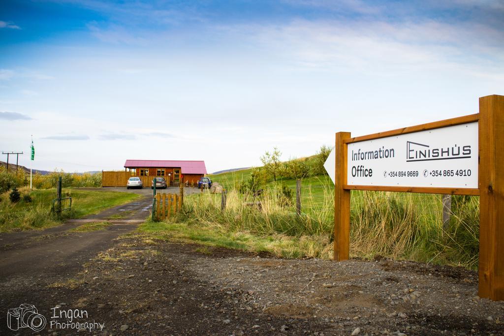 Einishus Cottages ラウガー エクステリア 写真