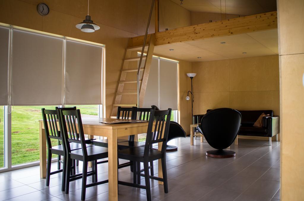 Einishus Cottages ラウガー 部屋 写真